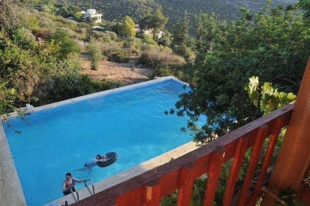 Yakir Ein Hod Aparthotel Exterior foto